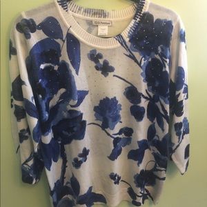 Sweater blue and white floral
